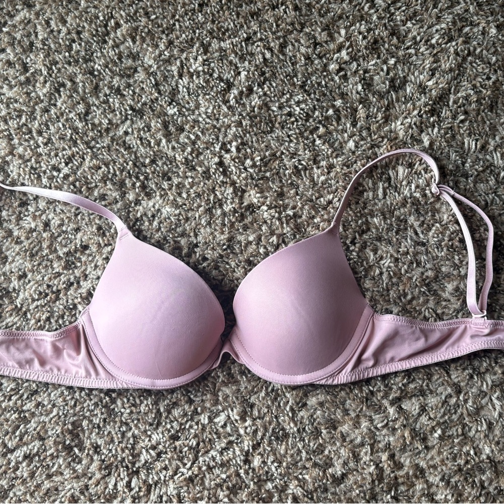 PINK Victoria's Secret wear everywhere push up 34 A barely worn